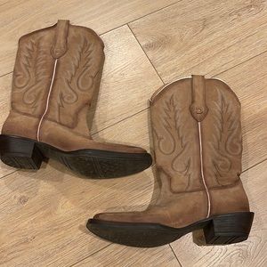 Leather cowgirl boots